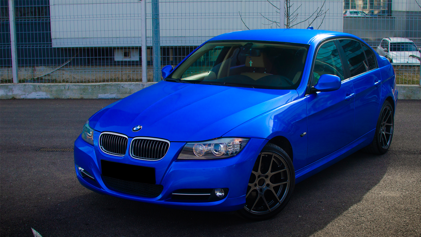 bmw-dark-blue-chrome-dcm-design